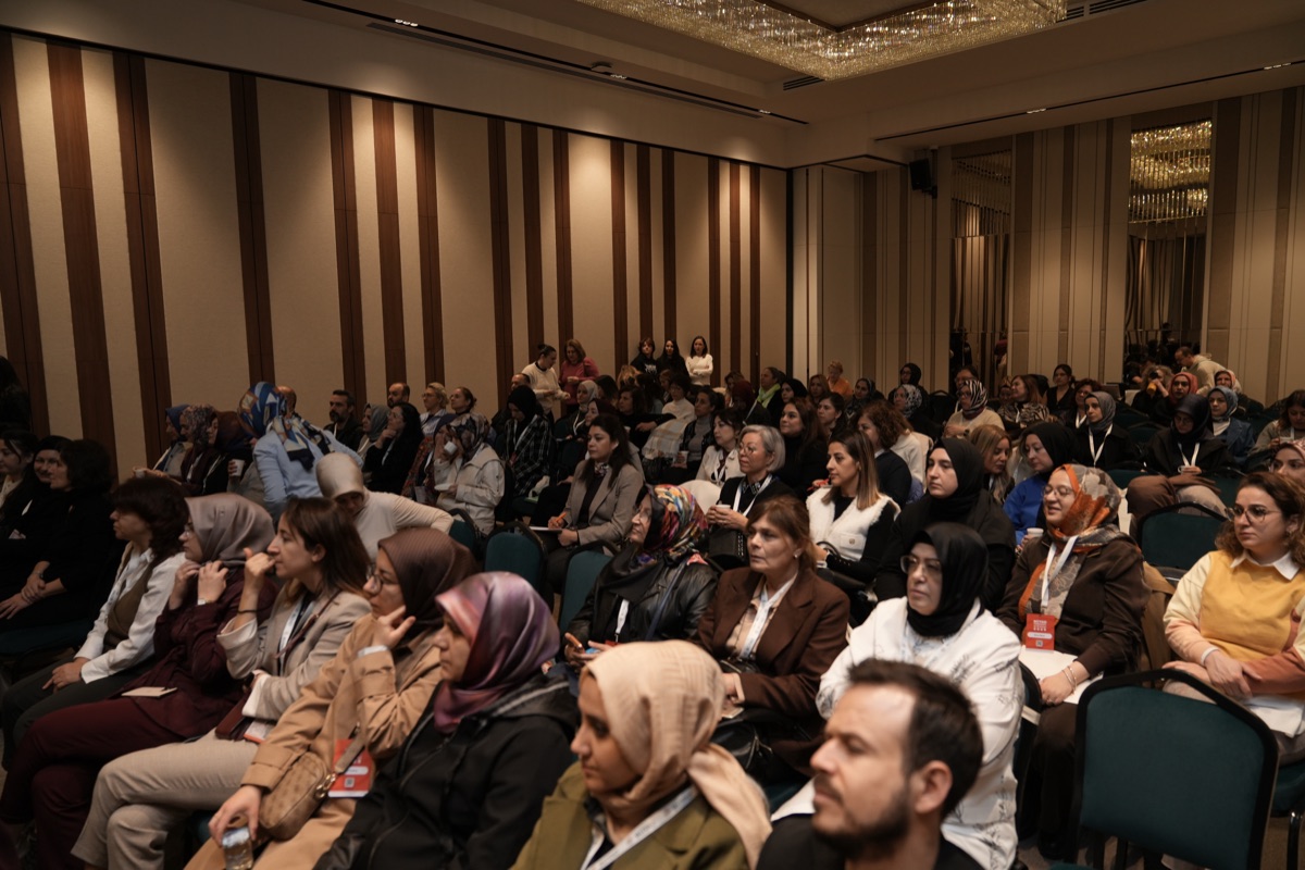 2025 Homeopati Zirvesi fotoğrafı 2